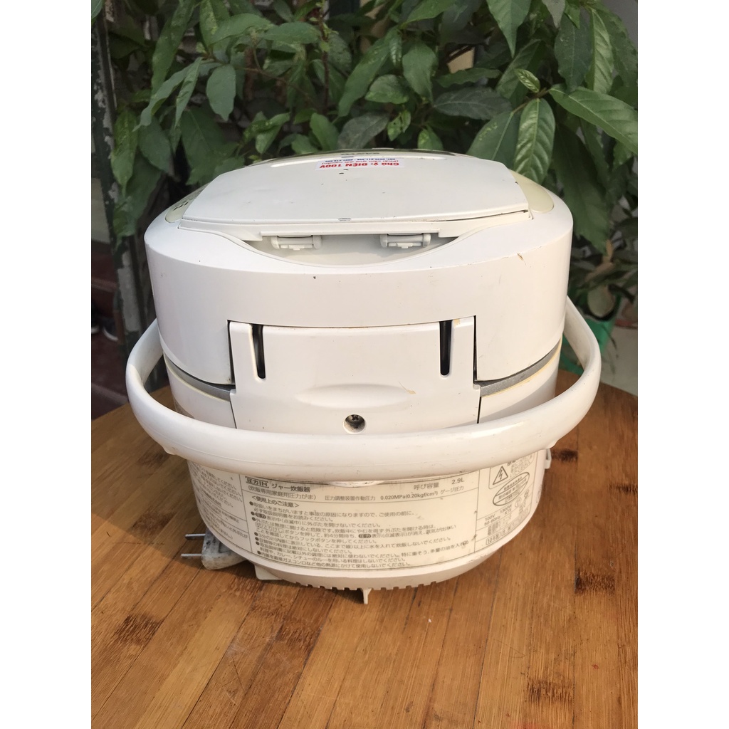 Nồi cơm cao tần áp suất 2 bi Sanyo  ECJ-XP2000 nội địa Nhật VIP