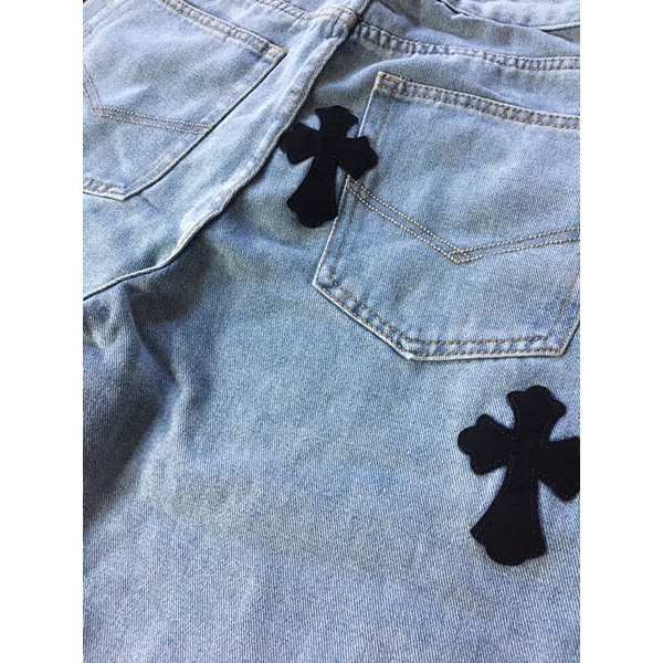 Quần jean unisex thánh giá họa tiết CH form thường
