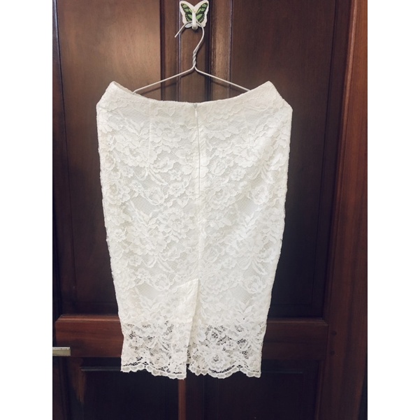 CHÂN VÁY REN EVERLUXE SIZE L