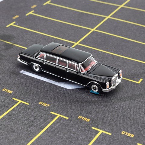Xe mô hình Mercedes Maybach S650, 600 Pullman, G63 6x6, G63 1:64