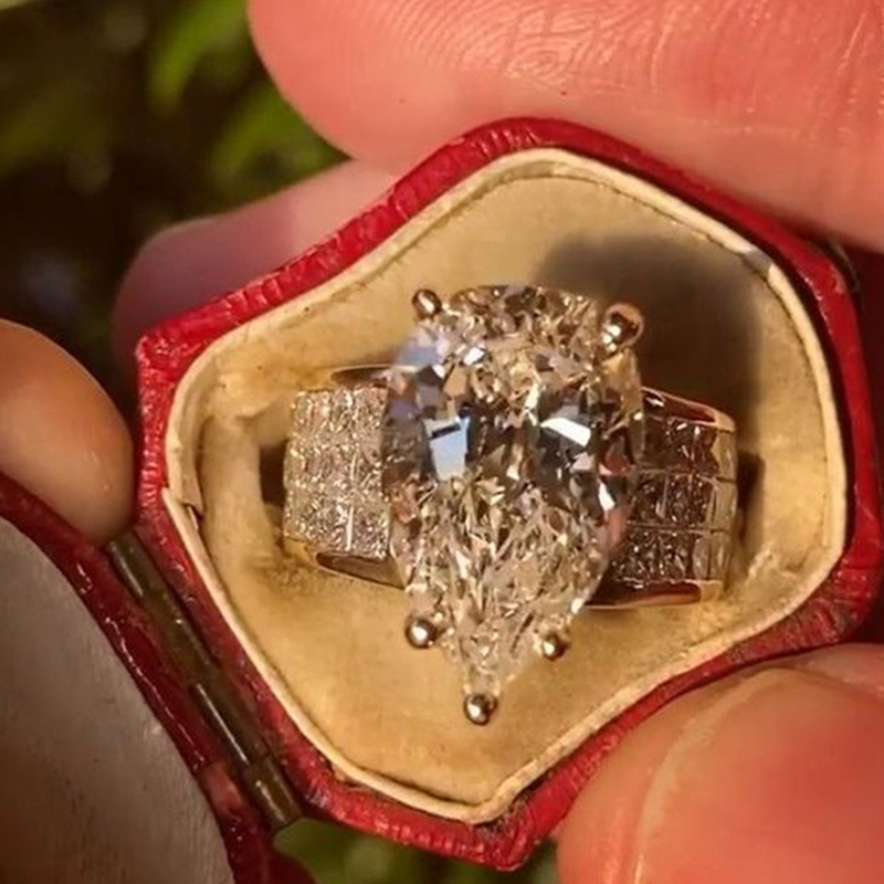 Nhẫn Cưới Đính Đá Thời Trang Cho Nữ