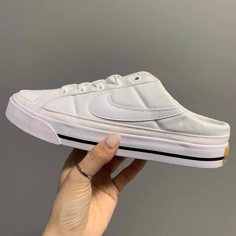 - Giày Nike mule đạp gót