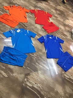 Quần áo bóng chuyền Mizuno