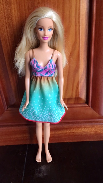 búp bê barbie khớp chân ẩn (không kèm váy)