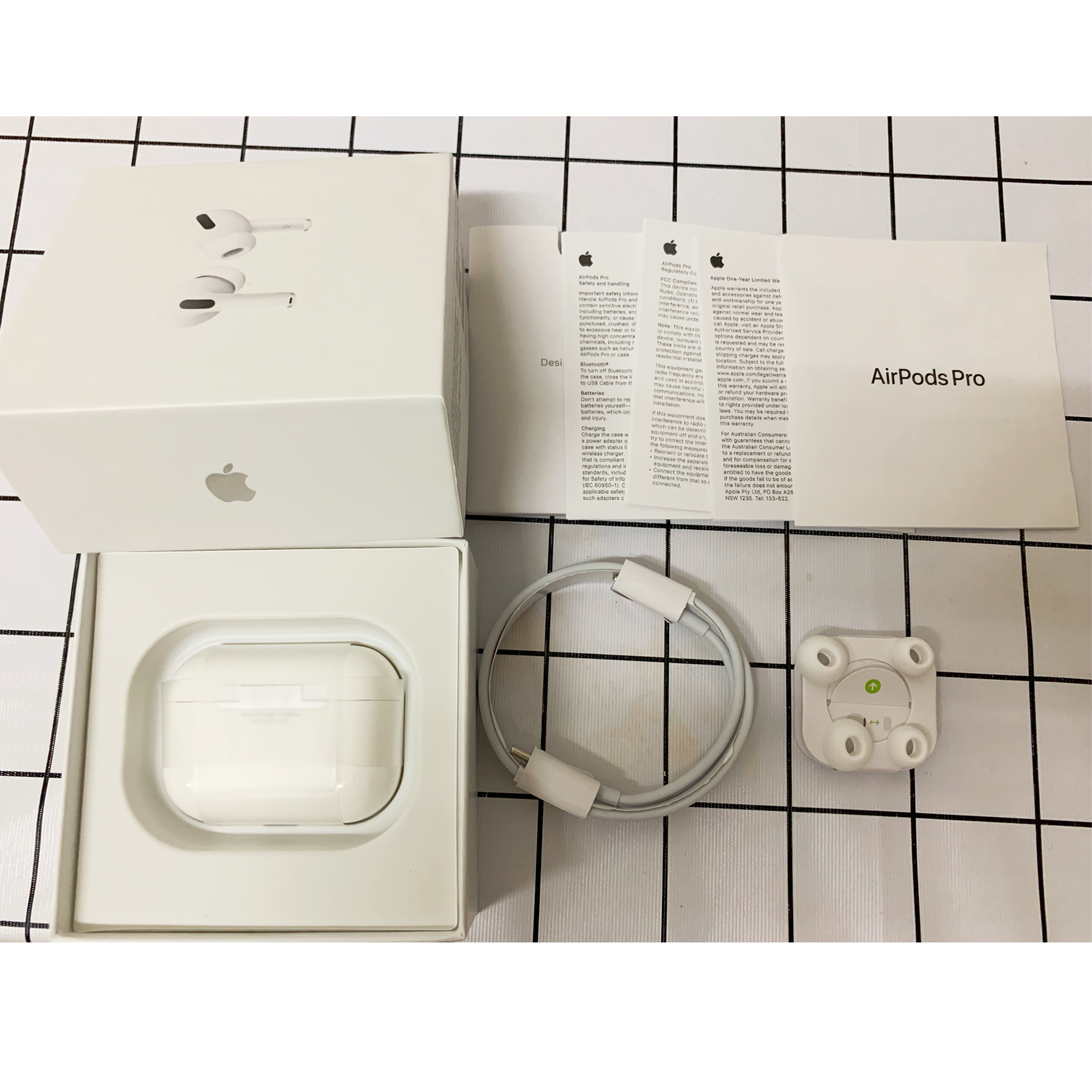Bộ Tai Nghe Bluetooth 5.0 Âm Thanh Sống Động Chất Lượng Cao | BigBuy360 - bigbuy360.vn