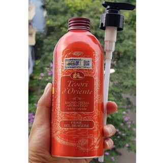 Sữa tắm Tesori rồng đỏ 500ml kèm vòi