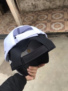 Mũ lưỡi trai hoa cúc