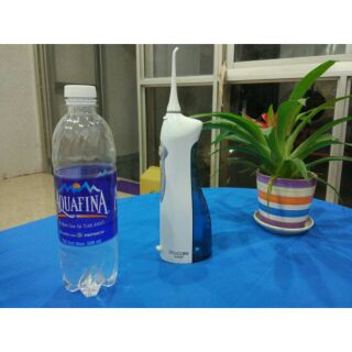 Máy tăm nước du lịch Procare KHD13