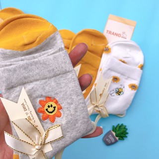 Tất cao cổ Bee Flower - mác nơ
