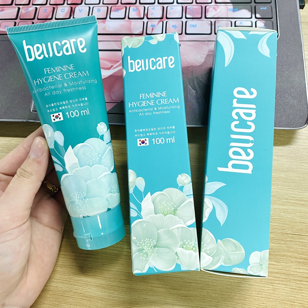 Combo 3 chai dung dịch vệ sinh phụ nữ hương bạc hà BeUcare 100ml