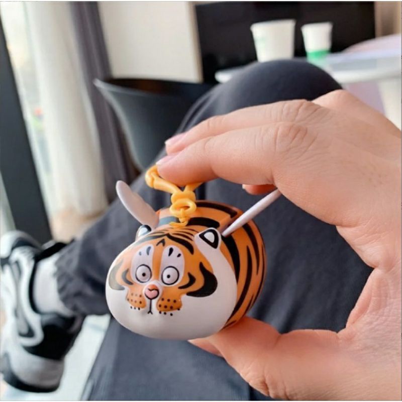 Hổ mập có cánh hài hước, hổ béo treo xe, treo balo, trang trí, quà tặng năm mới(chính hãng)