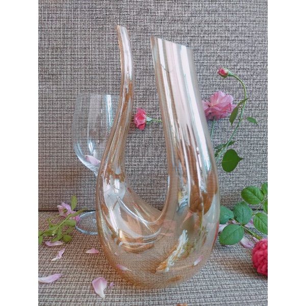 Decanter thiên nga chữ U vàng. Bình thở rượu vang
