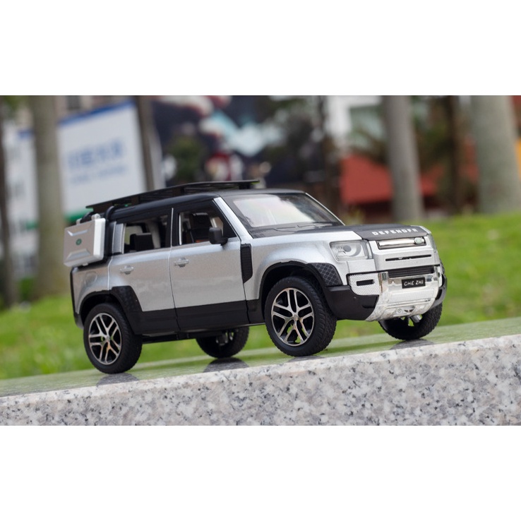 Mô hình xe ô tô Land Rover Defender tỉ lệ 1:24 kim loại hãng CHEZHI oto đồ chơi trẻ em vỏ sắt trưng bày o to SUV mini