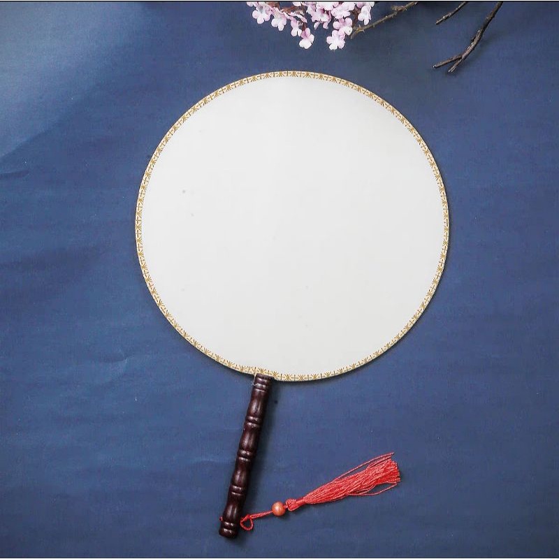 Quạt tròn trơn cổ trang cầm tay có thể dùng để vẽ đính và thêu thêm hoạ tiết