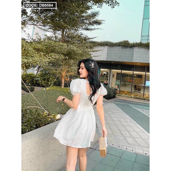 jumsuit trắng đắp chéo cột nơ lưng 🥰🥰🥰