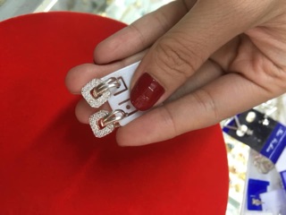 Bông tai bạc đính đá vuông