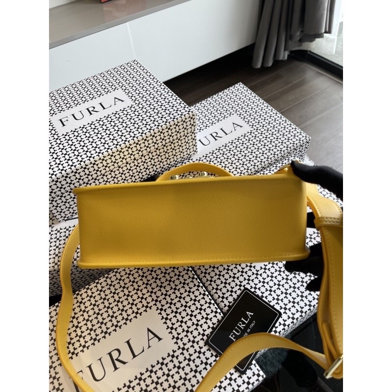 Túi Furla size 23 xinh xắn