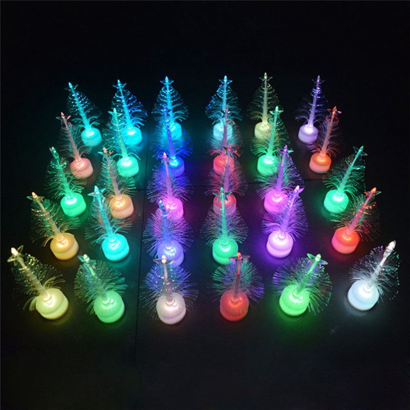 Đèn LED Thay Đổi Màu Sắc Hình Cây Thông Noel