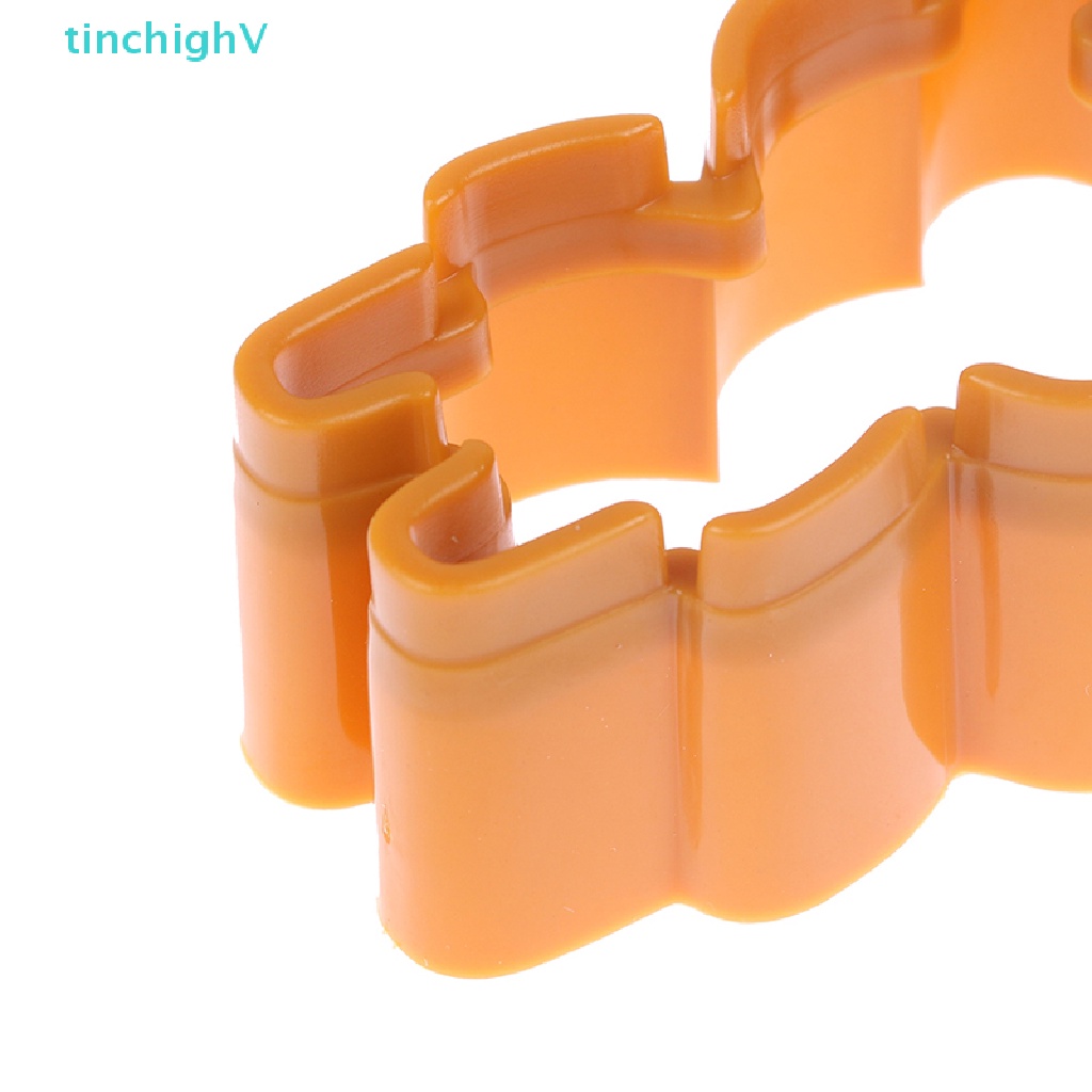 [TinchighV] 2 PCS Sandwich Crust Cutter Cookie Bread Mold Bento Maker  Bear Chicken shaped [NEW]