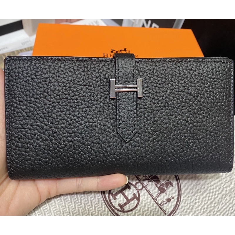 Ví da HERME s