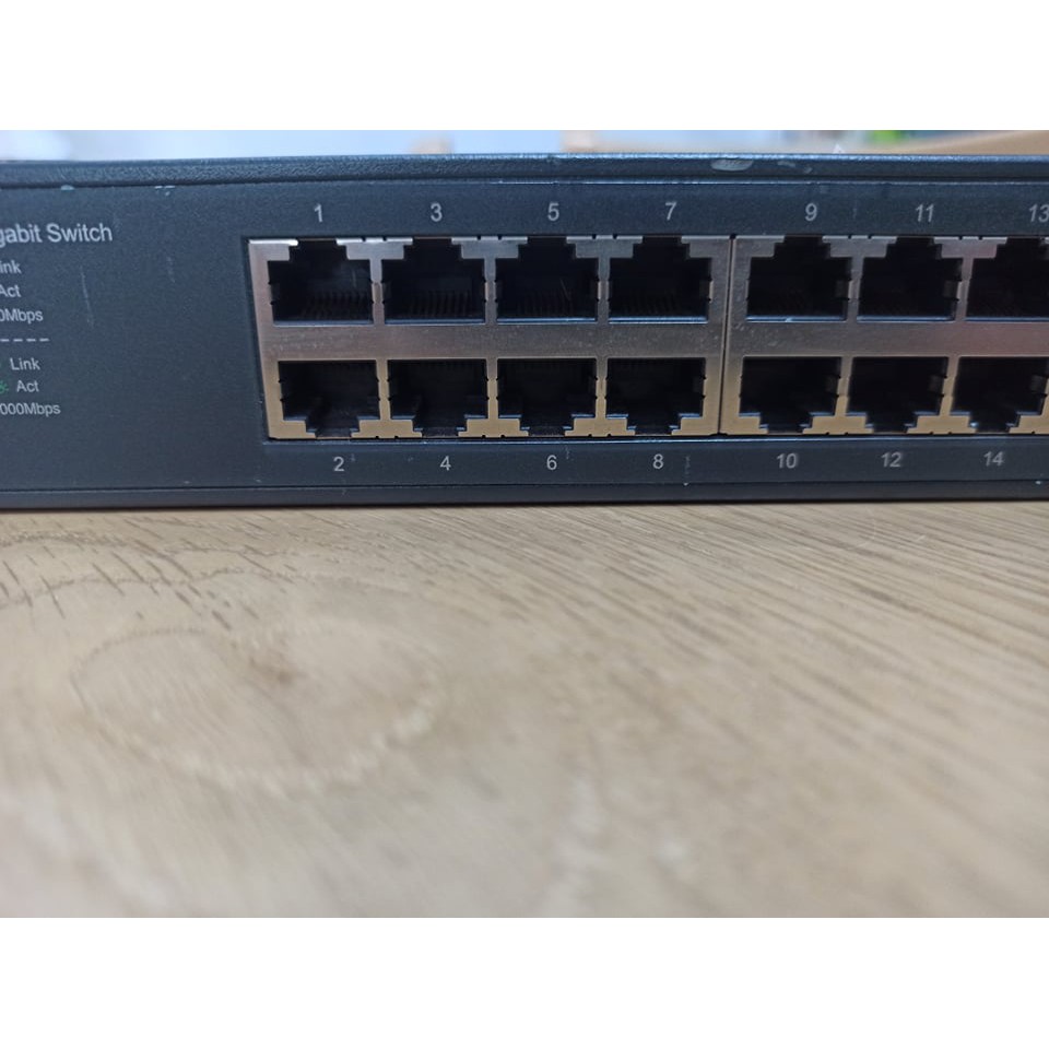 Thiết bị chuyển mạch switch 24 port TPLink_BH 1 tháng