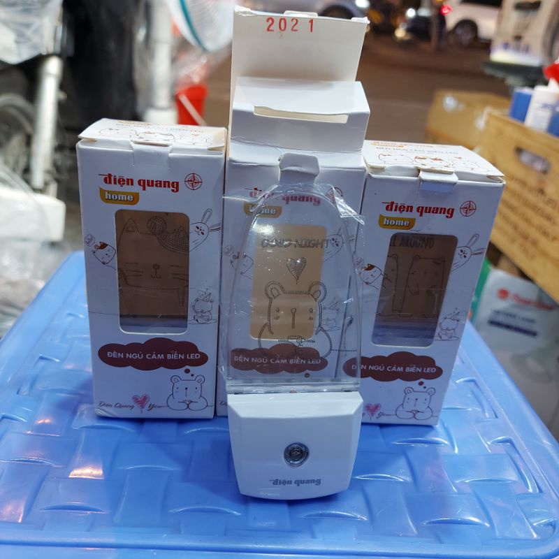 Đèn ngủ cảm ứng Điện Quang