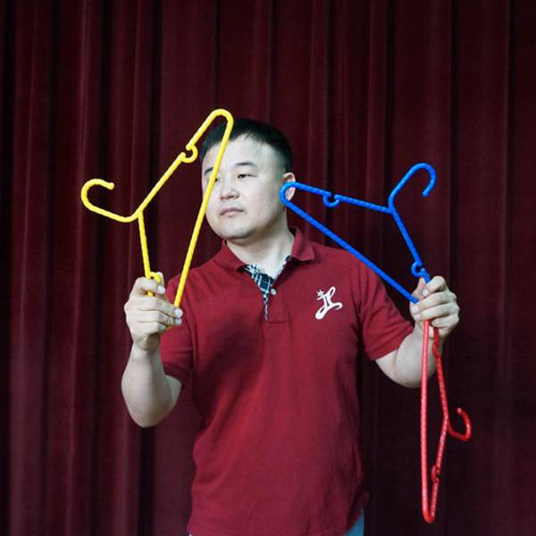 Đồ chơi dụng cụ ảo thuật cao cấp đến từ Hàn Quốc : Ju Yong Linking Hanger