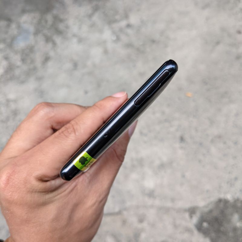 Điện Thoại Sony Xperia XZ2 , XZ2 Premium Like New, Áp Suất Căng Đét | BigBuy360 - bigbuy360.vn