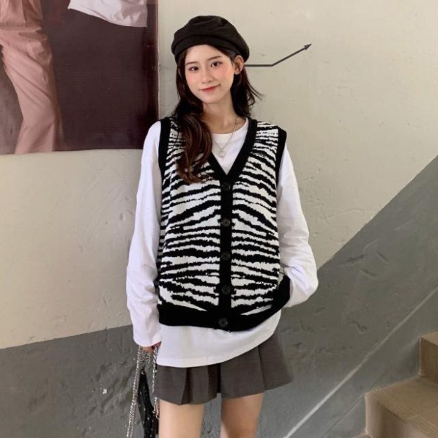 Áo sơ mi nữ form rộng ulzzang dáng dài, Sơ mi nữ màu xanh cốm quảng châu vải cotton mềm mại cực hót | BigBuy360 - bigbuy360.vn