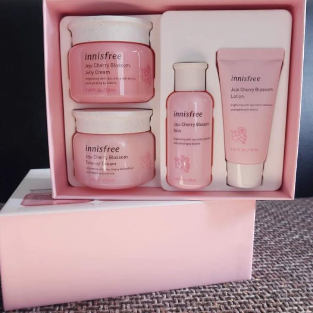 SET DƯỠNG DA INNISFREE TRẮNG HỒNG&lt;br&gt;#INNISFREE_JEJU_CHERRY_BLOSSOM