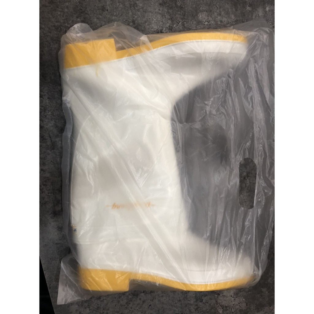 Ủng Lội Nước Trắng Đế Vàng Thùy Dương cao cấp