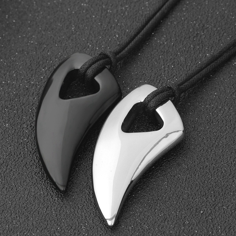 Vòng cổ Da Mặt Sừng Thép Titan Màu Đen Phong Cách Punk Cho Nam