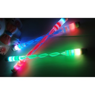 Bút quay đèn led 7 màu