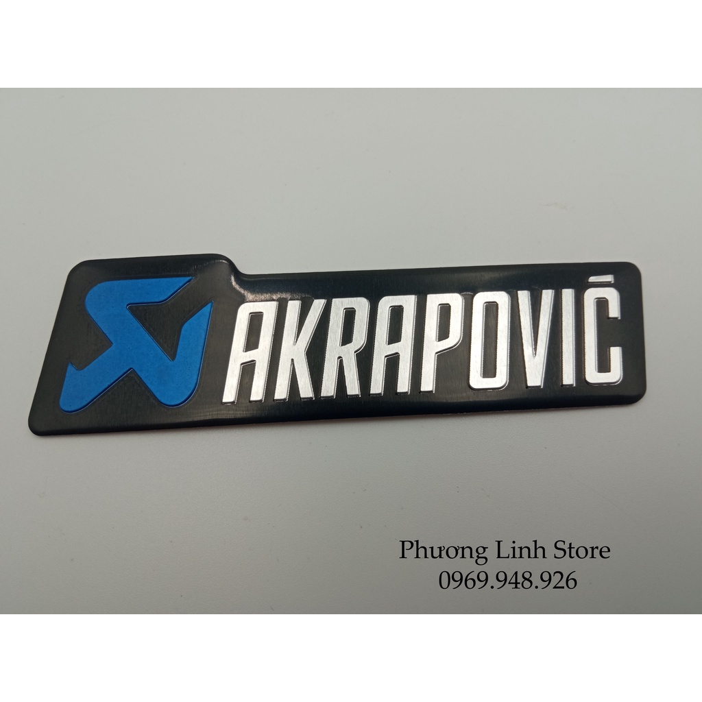 Decal nhôm dán pô xe, logo dán pô, tem dán xe máy Akrapovic dài size nhỡ trắng xanh (340)