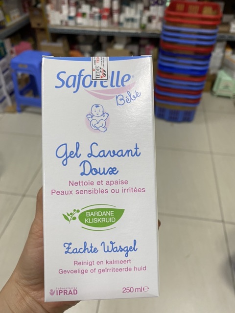 Sữa tắm em bé saforelle Bebe