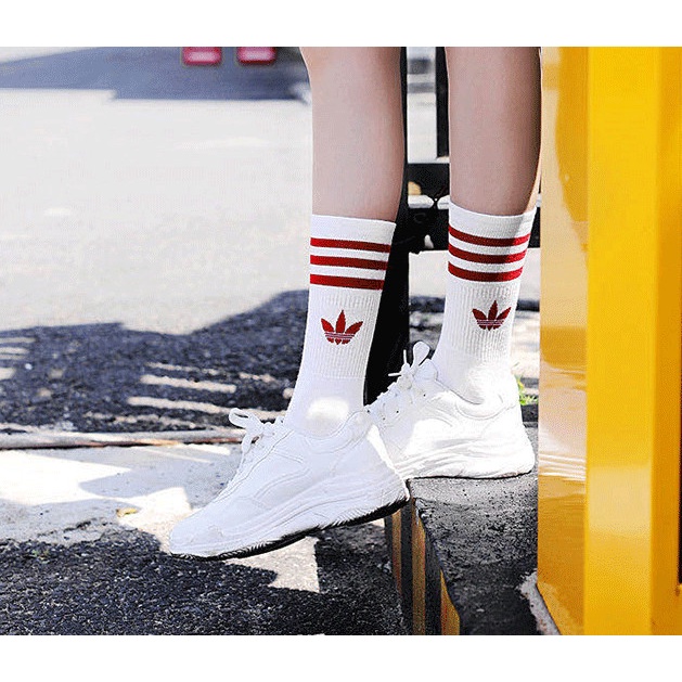Vớ Adidas cao cổ Nam Nữ phong cách thể thao, trẻ trung, năng động.