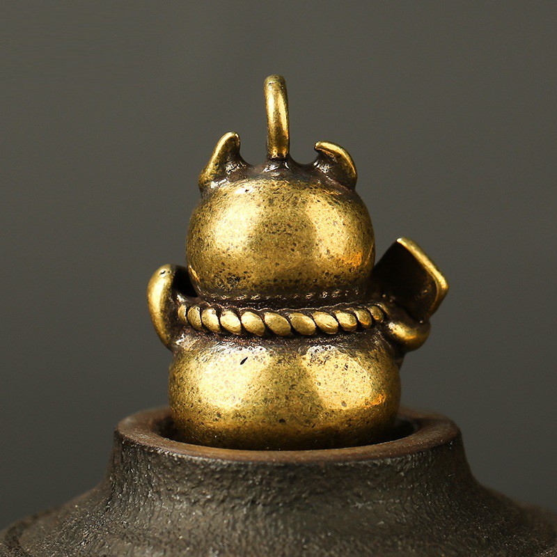 Tượng Đồng Phong Thủy Hình Mèo Thần Tài, Trang Trí Đem Lại May Mắn, Móc Khóa Mặt Dây Chuyền (Kích Thước: 2.7cm x 2.2cm ) | BigBuy360 - bigbuy360.vn