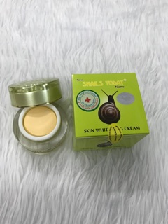 Kem trắng da mặt ốc sên SNAILS TODAY