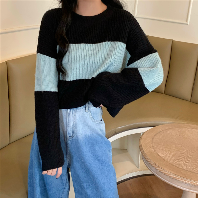 Áo sweater dệt kim tay dài dáng rộng kẻ sọc dành cho nữ