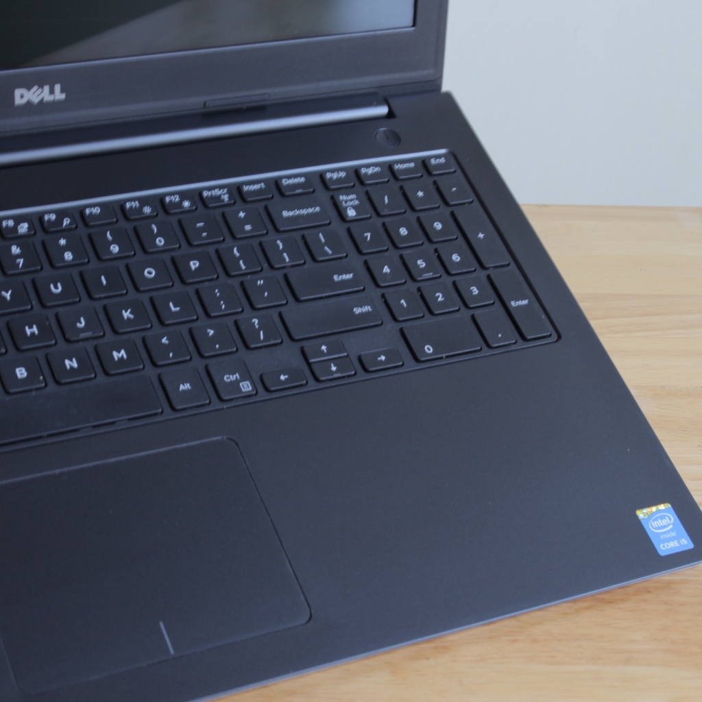 Laptop DELL N5557 15.6" Core I5 2.80GHz 8G 240G