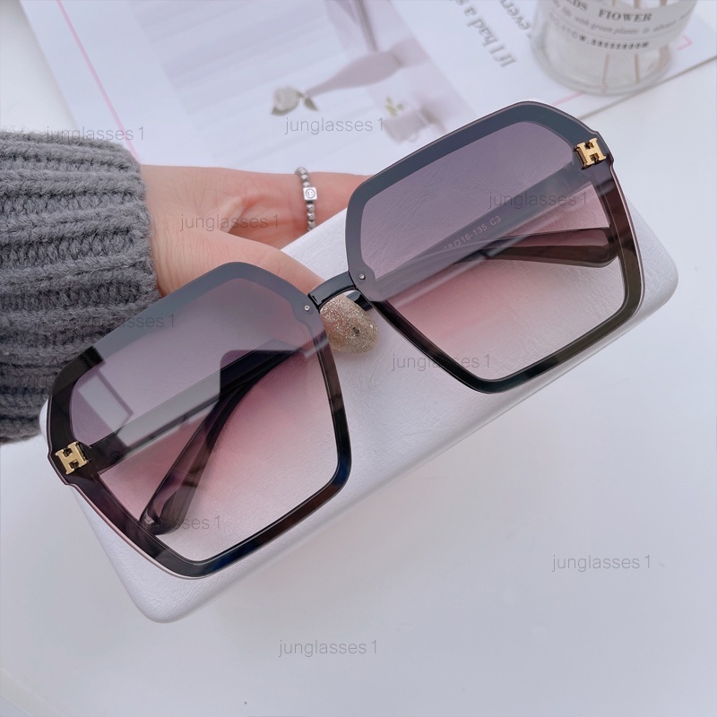 Kính Mát Gọng Vuông Màu Gradient Thời Trang Sang Trọng Cho Nam Nữ