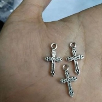 2-5-10cái Mặt thánh giá, thập giá bằng kim loại làm vòng tay, vòng cổ