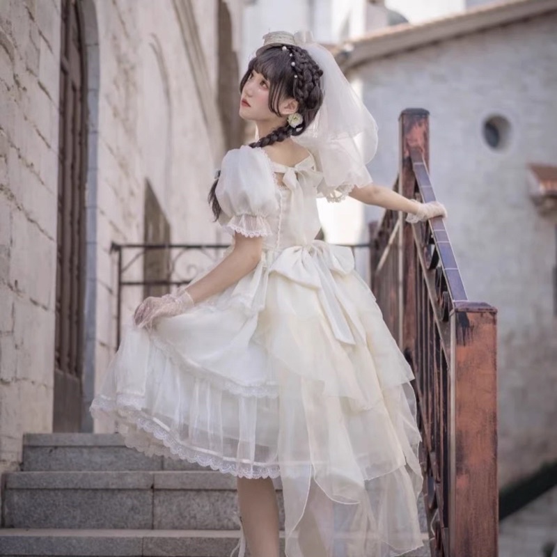 Váy đầm lolita trắng nơ to