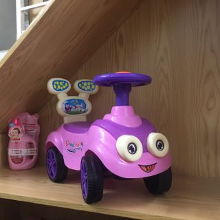 Xe chòi chân good baby