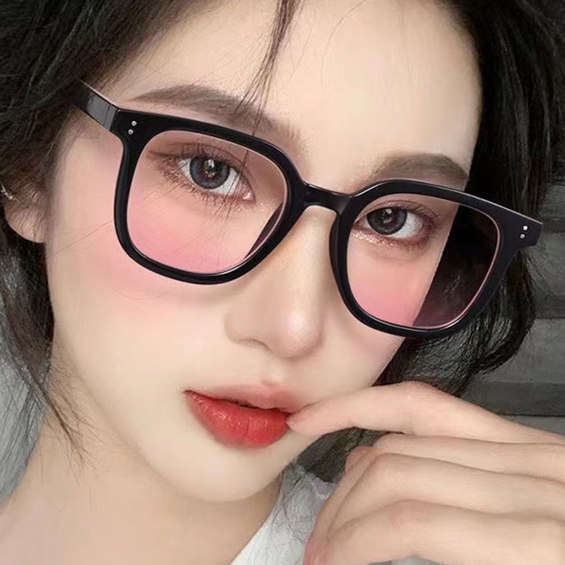 Mắt Kính Gọng Đen Trong Suốt Phong Cách Hàn Quốc Dễ Phối Đồ