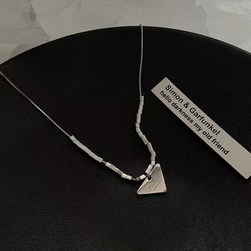 Dây Chuyền Đeo Cổ 19A1330In Thời Trang Cá Tính