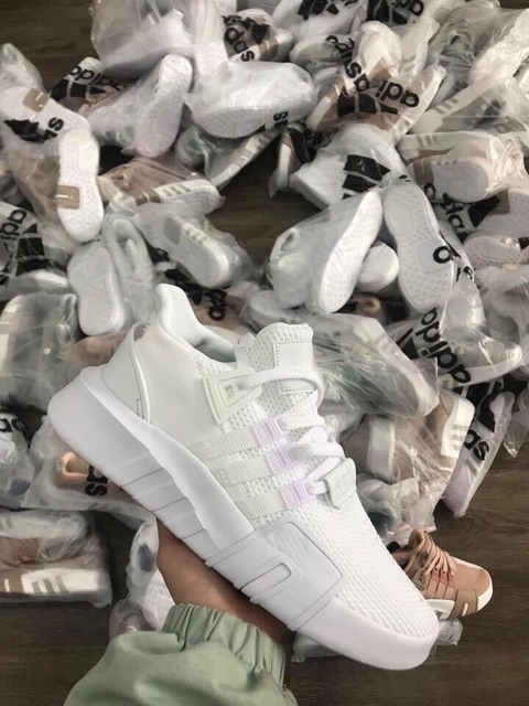 Giày eqt sf