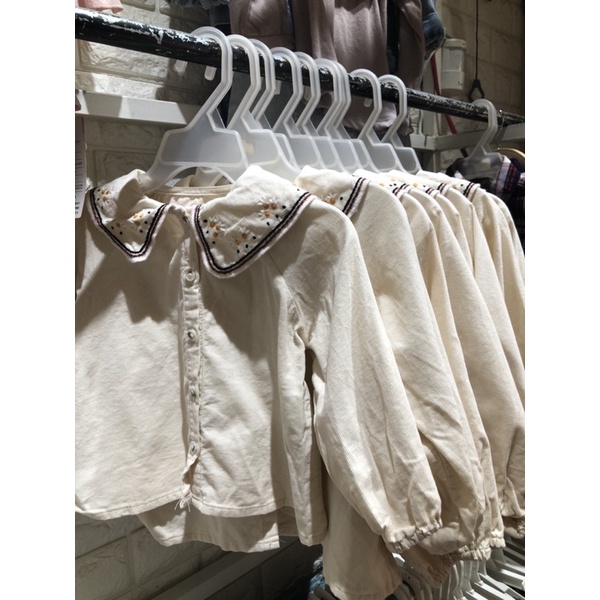 Áo sơ mi cổ sen bé gái Zara