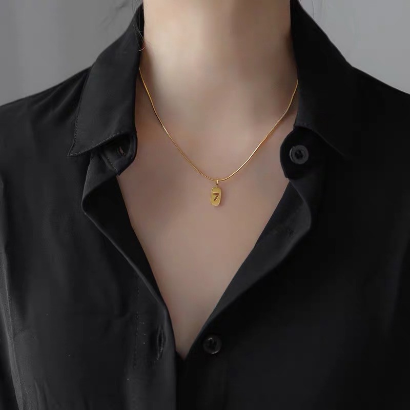 Dây Chuyền Thép Titan Mạ Vàng 18K Mặt Số 7 Thời Trang Hàn Quốc