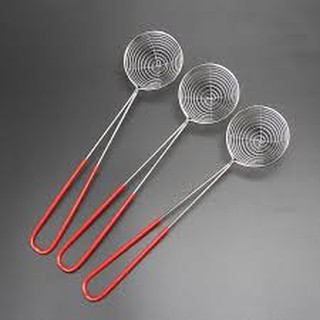Muỗng múc topping bằng inox. Vợt topping cán đỏ. Muôi múc topping, muôi vớ Pb432